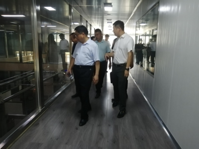 校長(zhǎng)羅士喜帶隊(duì)調(diào)研原陽(yáng)食品產(chǎn)業(yè)發(fā)展探索校、政、企三方合作機(jī)制